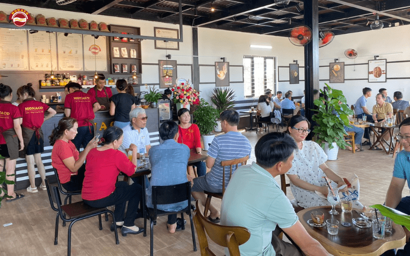 Anh Quốc Bảo (26 tuổi) – một bạn trẻ khởi nghiệp từ mô hình nhượng quyền cafe tại Đà Nẵng